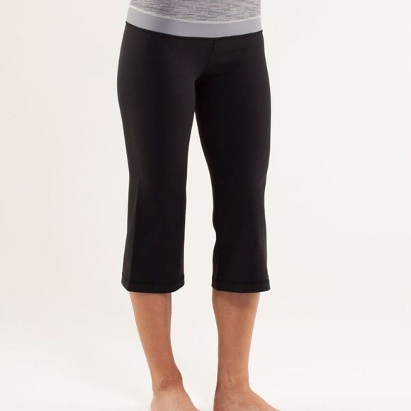 Lululemon Groove Crop Black / Wee Are From Space Coal Fossil / Fossil Size 4 - Picture 7 of 10